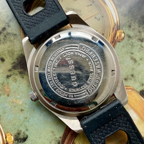 1990’s GUESS WATERPRO WATCH - Picture 6 of 6